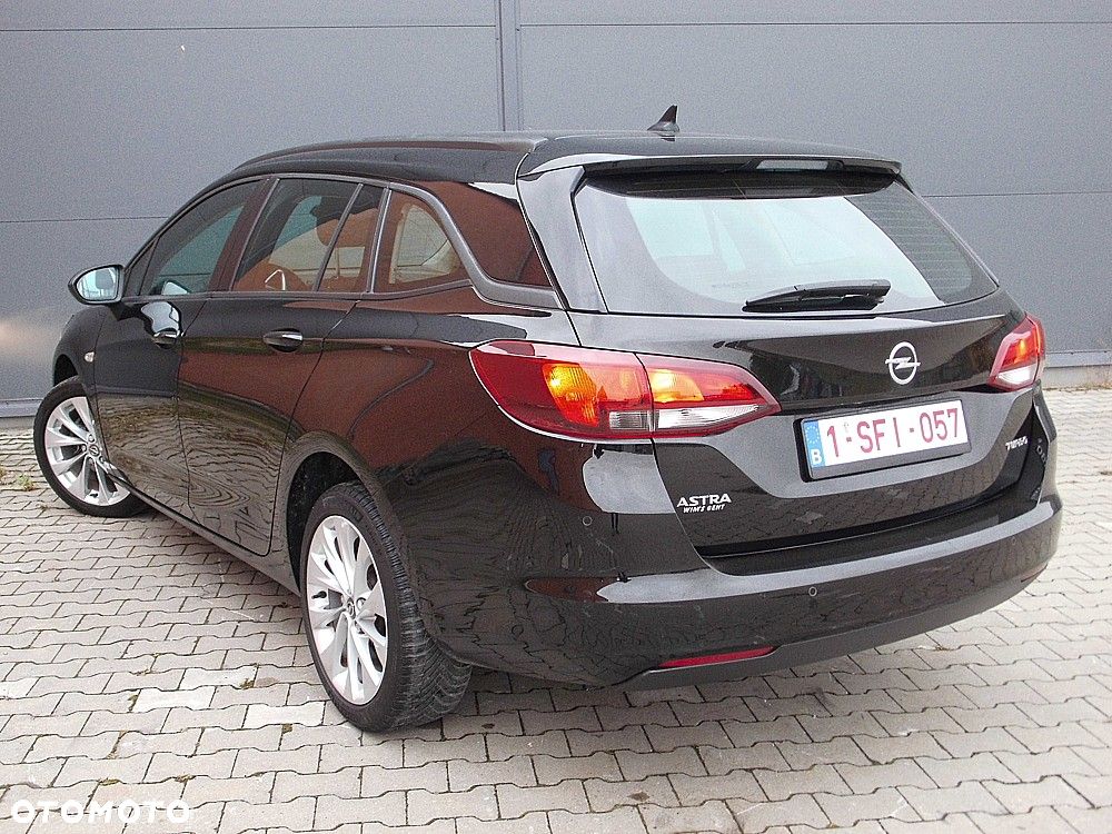 Opel Astra - 11