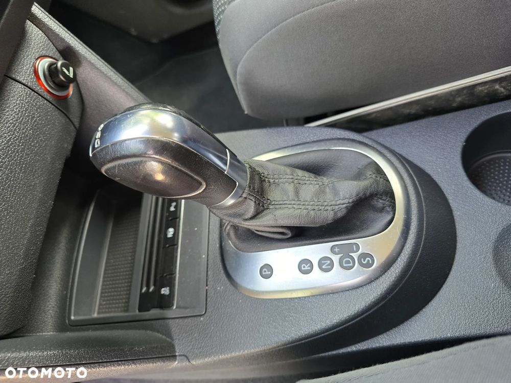 Volkswagen Touran - 8