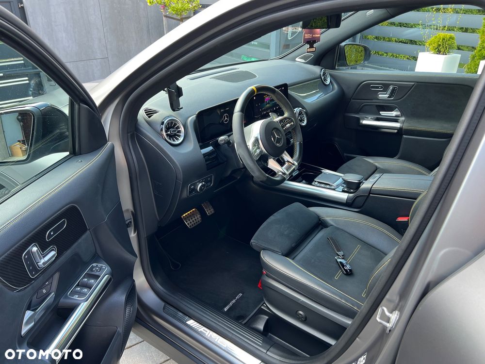 Mercedes-Benz GLA AMG 45 S 4-Matic+ - 12