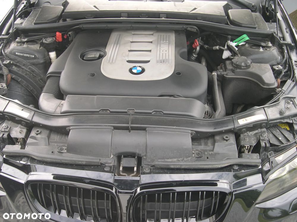 BMW Seria 3 325d - 13