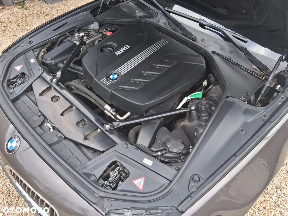 BMW Seria 5 520d Touring Sport-Aut - 37