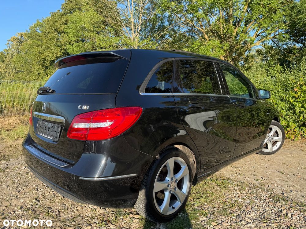 Mercedes-Benz Klasa B 180 CDI (BlueEFFICIENCY) 7G-DCT - 6