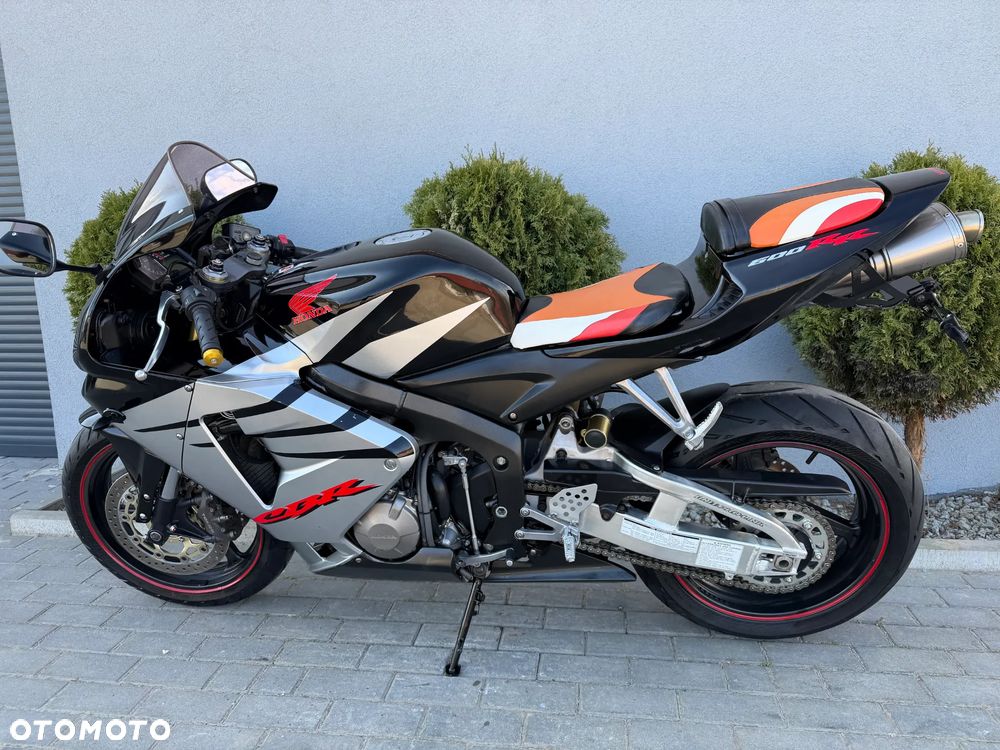 Honda CBR - 6
