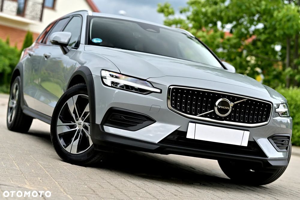 Volvo V60 Cross Country B4 D AWD Plus - 2