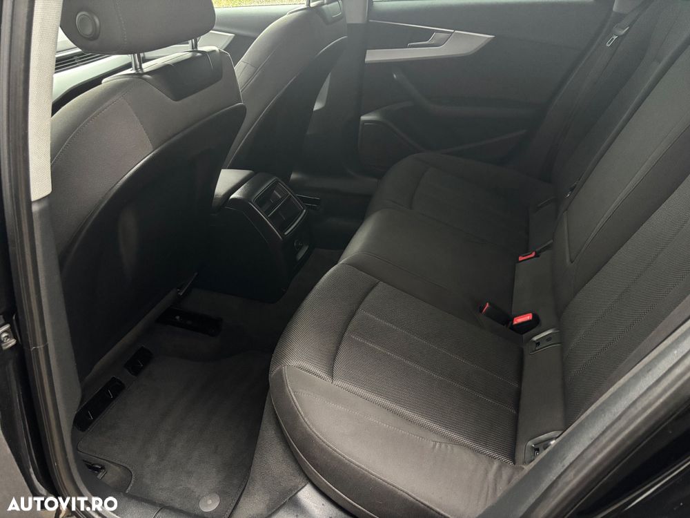 Audi A4 Avant 2.0 TDI Design - 20