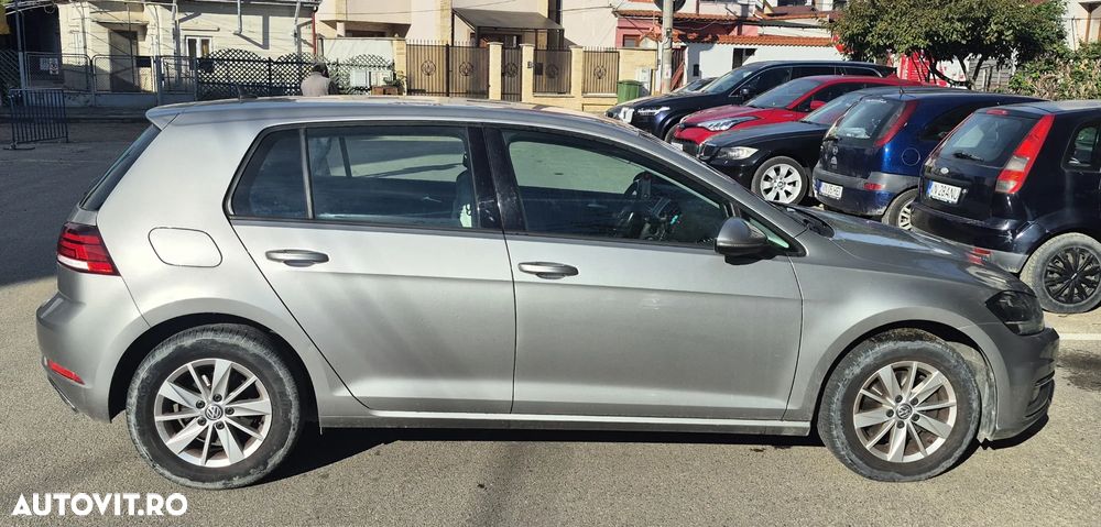 Volkswagen Golf - 4