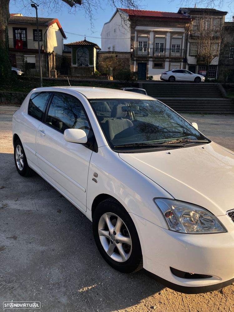 Toyota Corolla - 1