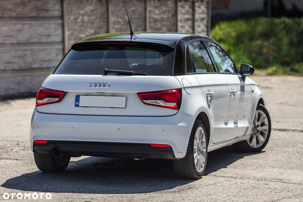 Audi A1 Sportback 1.6 TDI Sport S tronic - 11