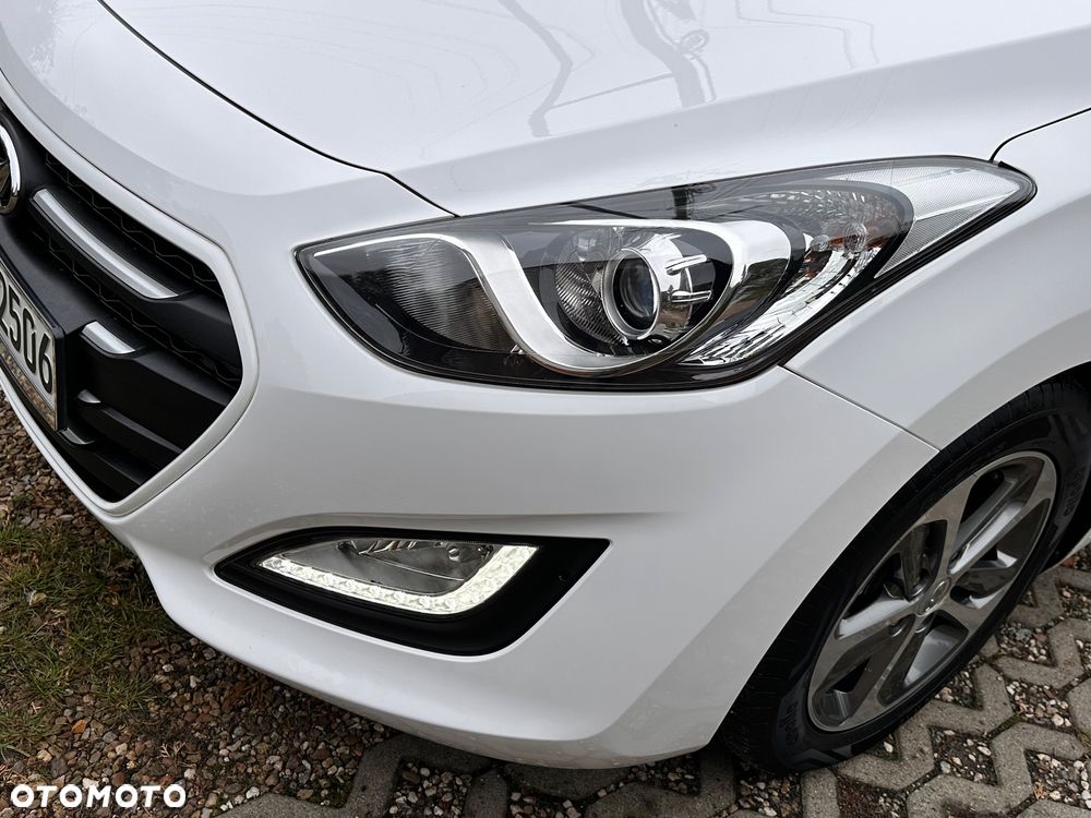Hyundai i30 1.4 YES - 15