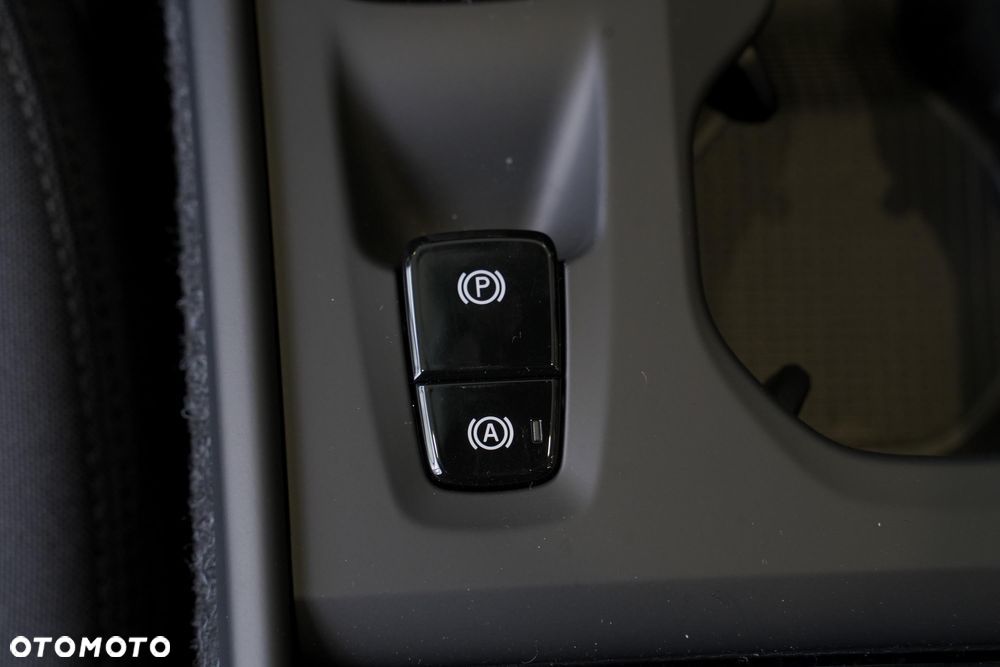 Volvo XC 40 B3 Core - 23