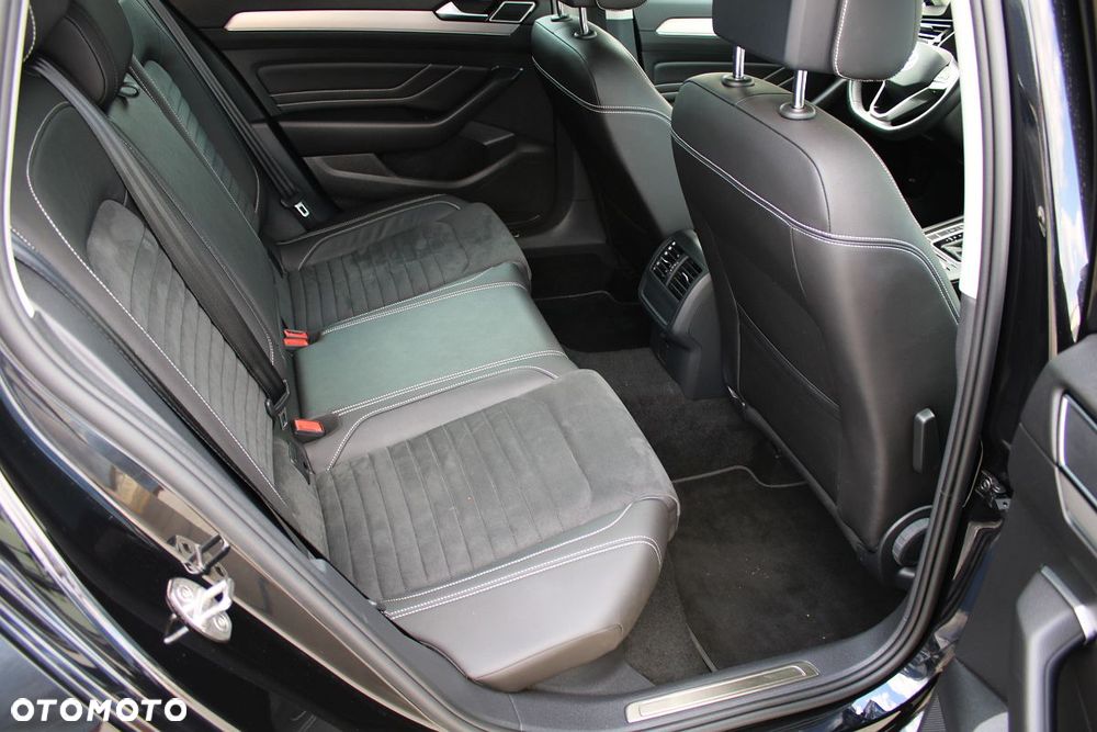 Volkswagen Passat 2.0 TSI Elegance DSG - 38