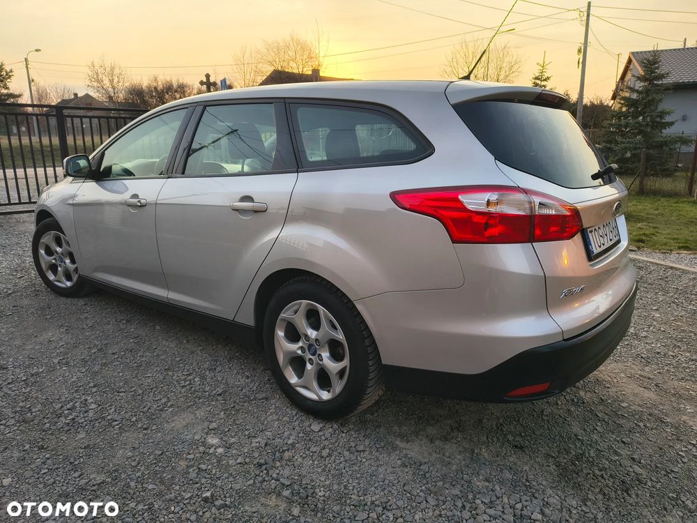 Ford Focus 1.6 Trend - 6
