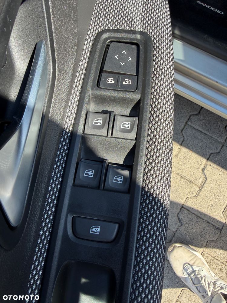 Dacia Sandero - 17