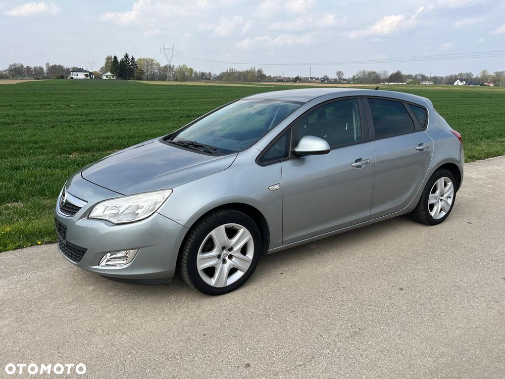 Opel Astra 1.4 T Cosmo - 18