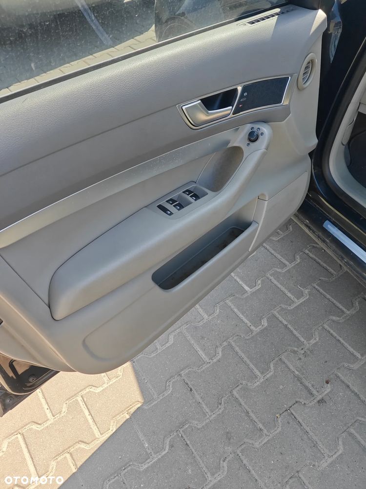 Audi A6 Avant - 27