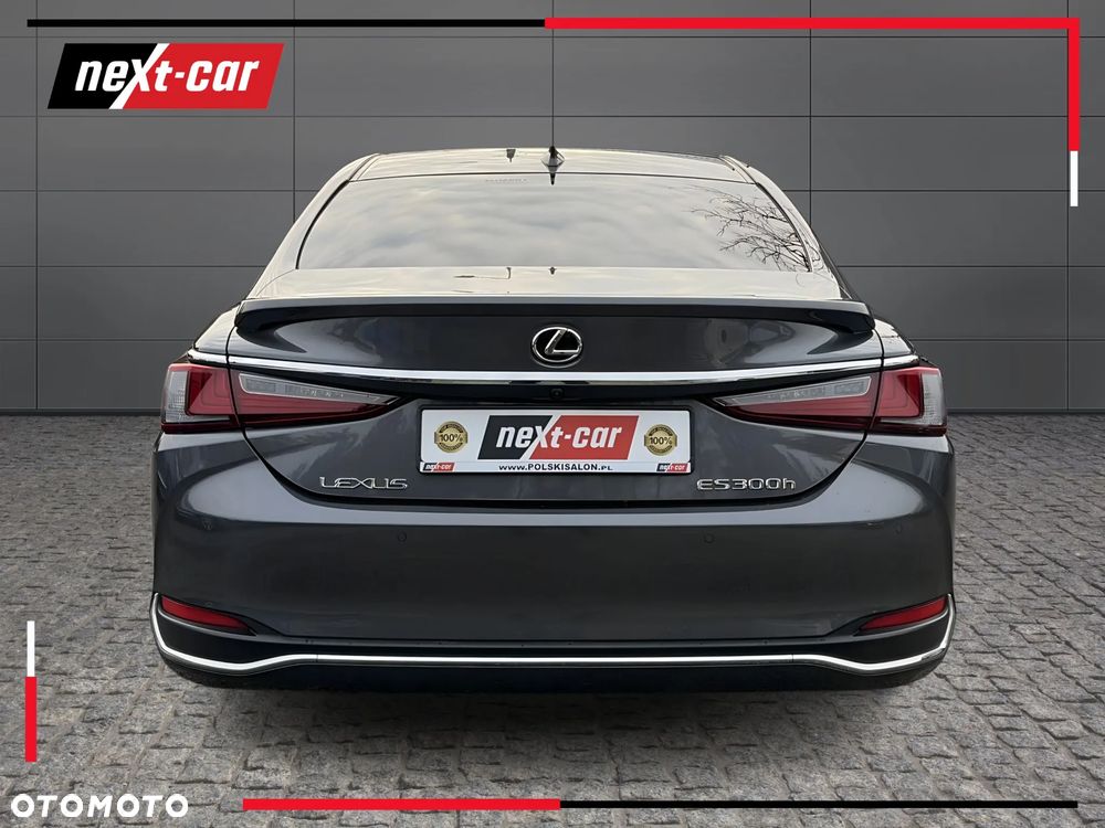 Lexus ES 300h Business Edition - 4