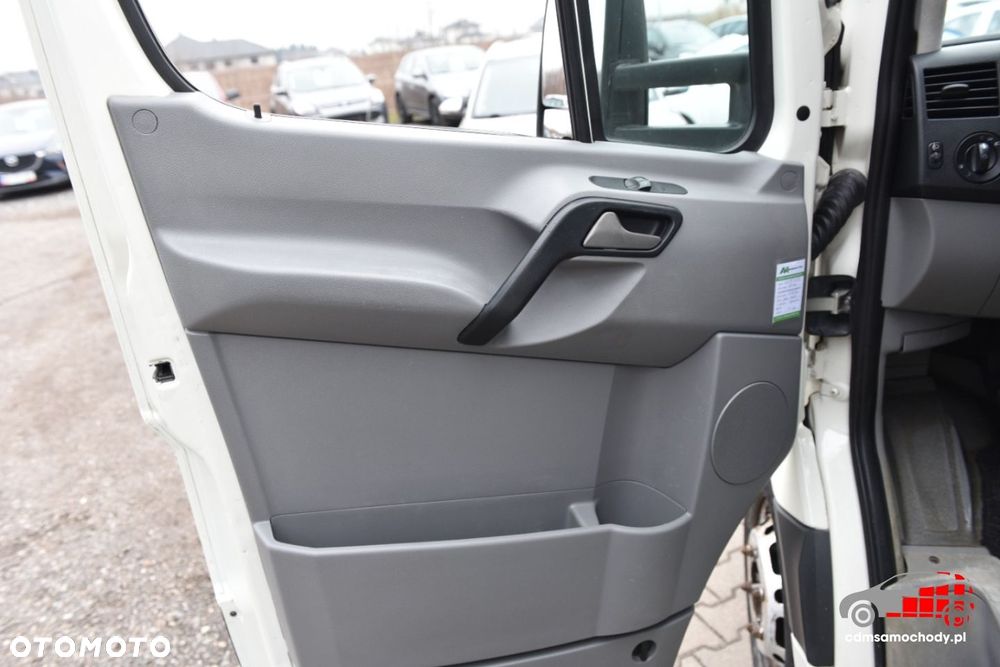 Volkswagen CRAFTER - 11