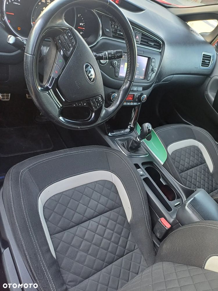 Kia Ceed 1.0 T-GDI ISG GT Line - 10