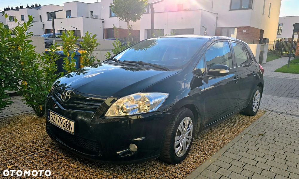 Toyota Auris 1.33 Dual-VVT-i Comfort - 2