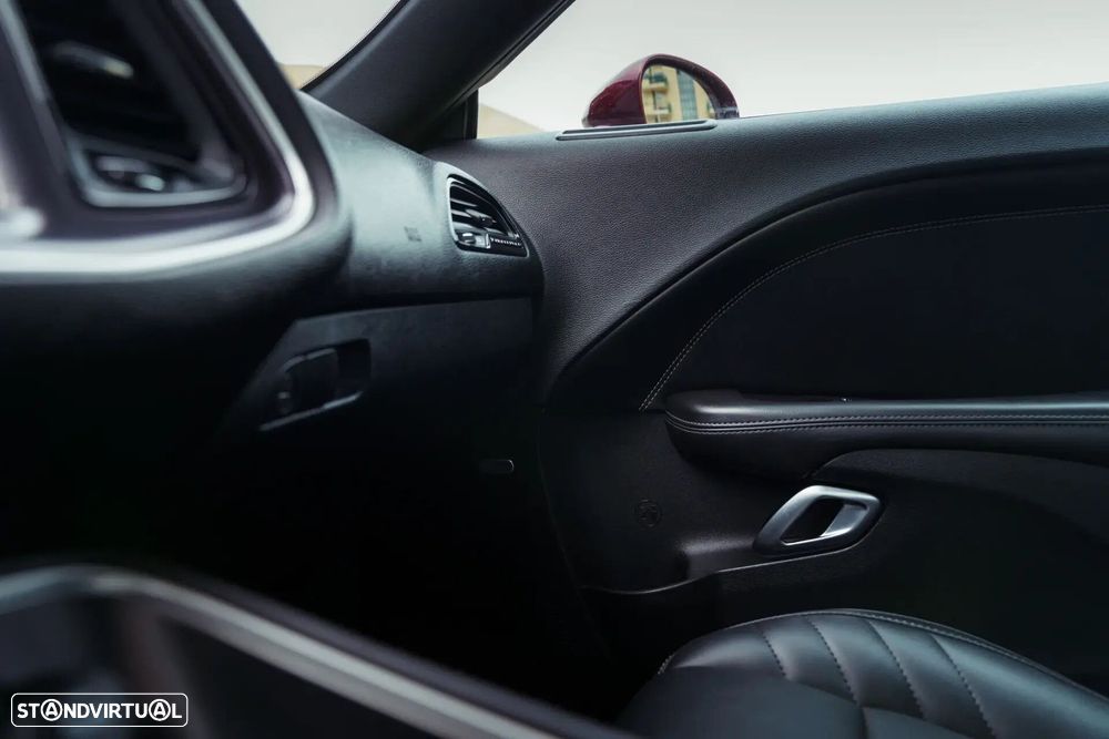 Dodge Challenger - 24