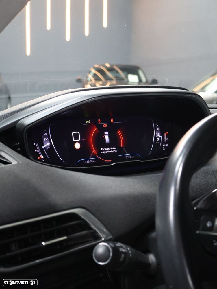 Peugeot 5008 1.5 BlueHDi Allure - 24