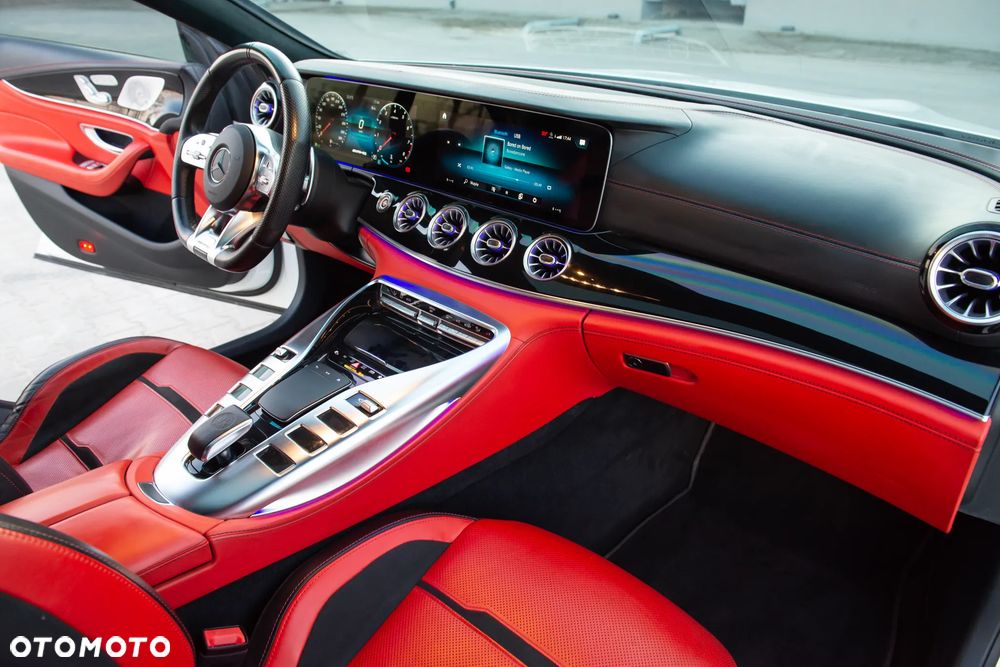 Mercedes-Benz AMG GT 63 S 4Matic+ Speedshift MCT 9G - 14