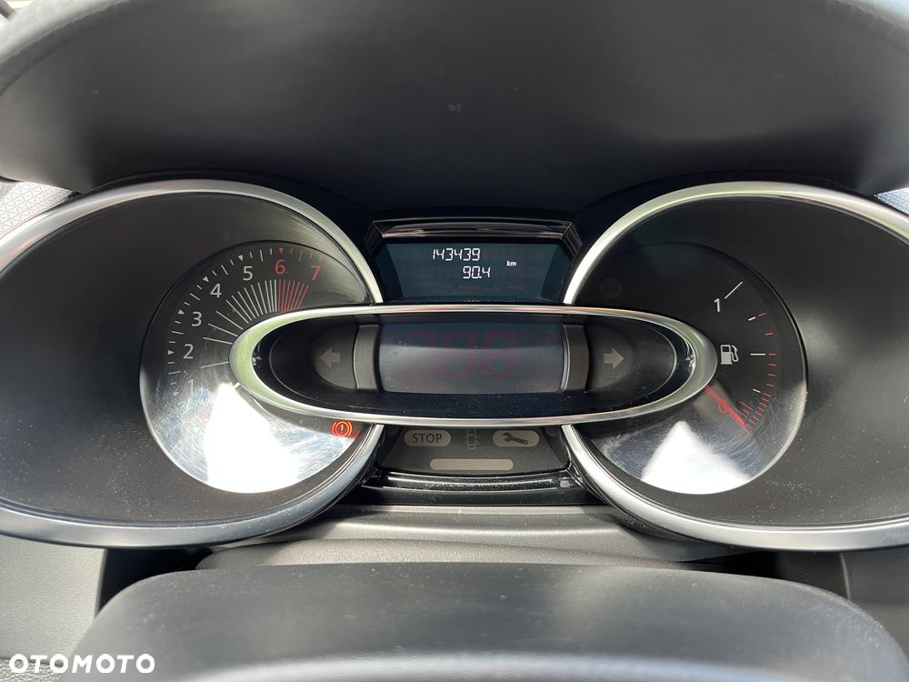 Renault Clio 1.2 16V Alize - 9