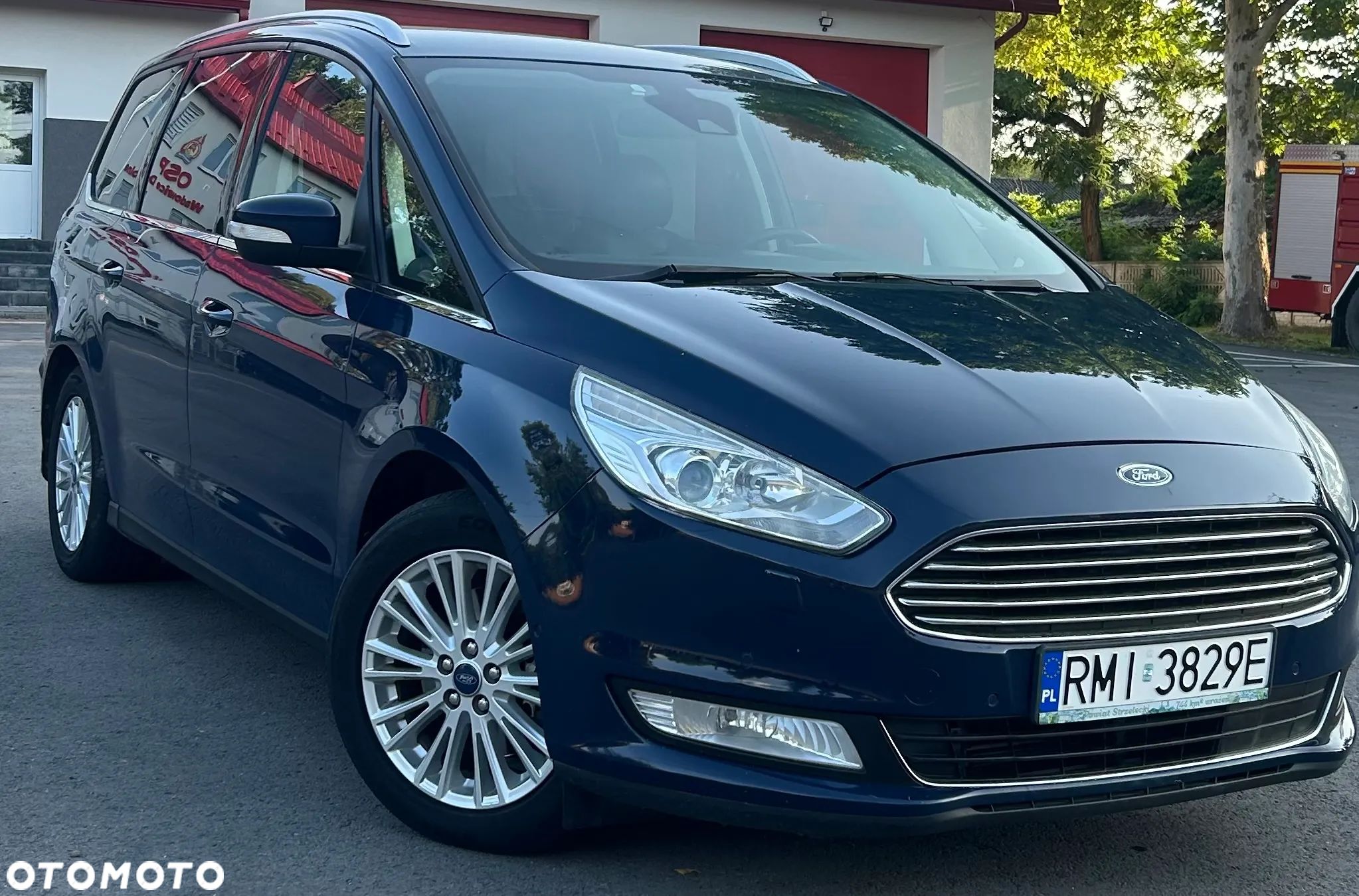 Ford Galaxy - 1