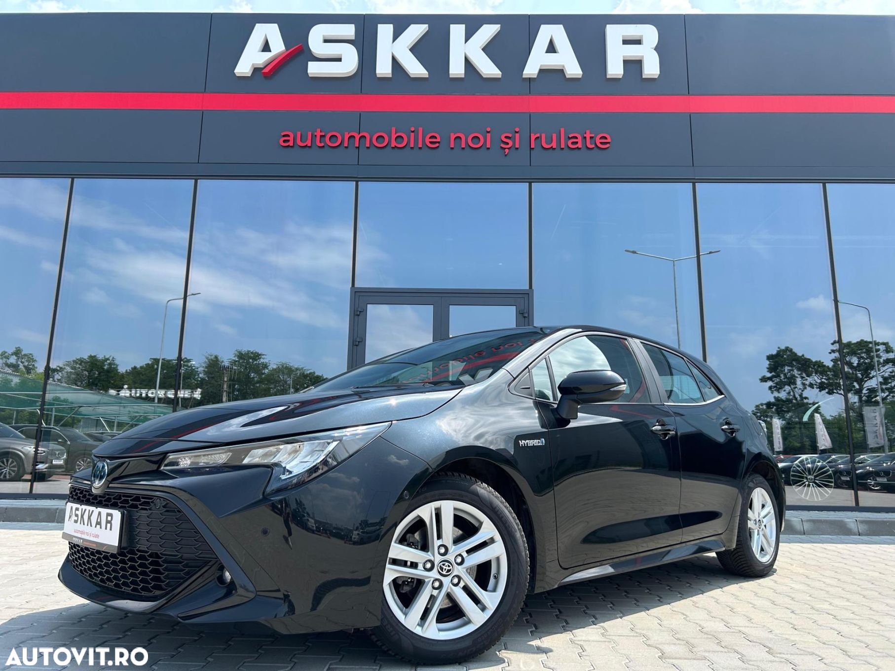 Toyota Corolla 1.8 HSD Dynamic - 1