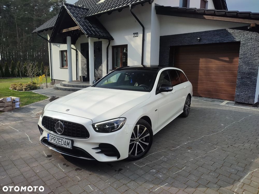 Mercedes-Benz Klasa E 300 de 9G-TRONIC Night Edition - 14