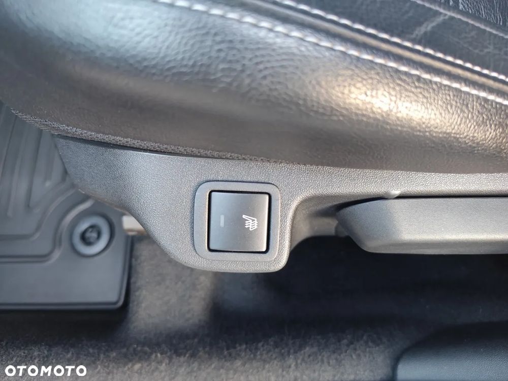 Toyota Aygo x-clusiv - 11