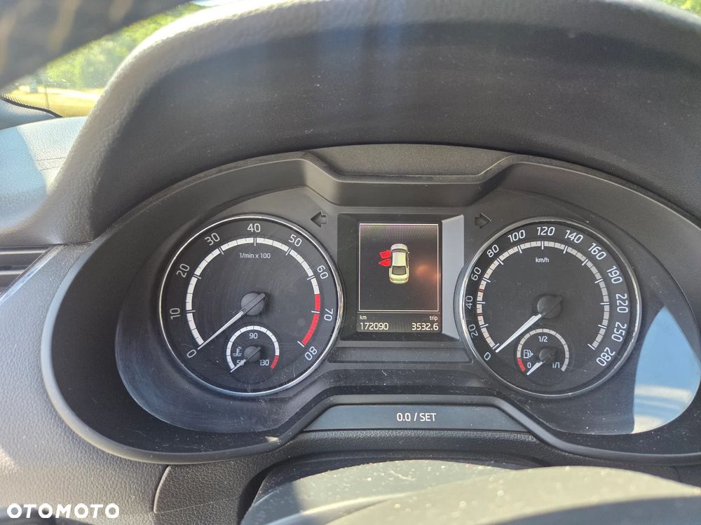 Skoda Octavia 2.0 TSI RS - 29