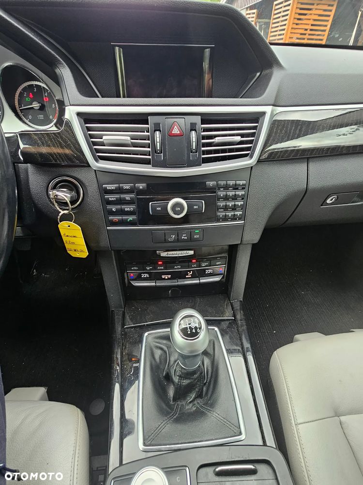 Mercedes-Benz Klasa E 200 BlueTEC Avantgarde - 16