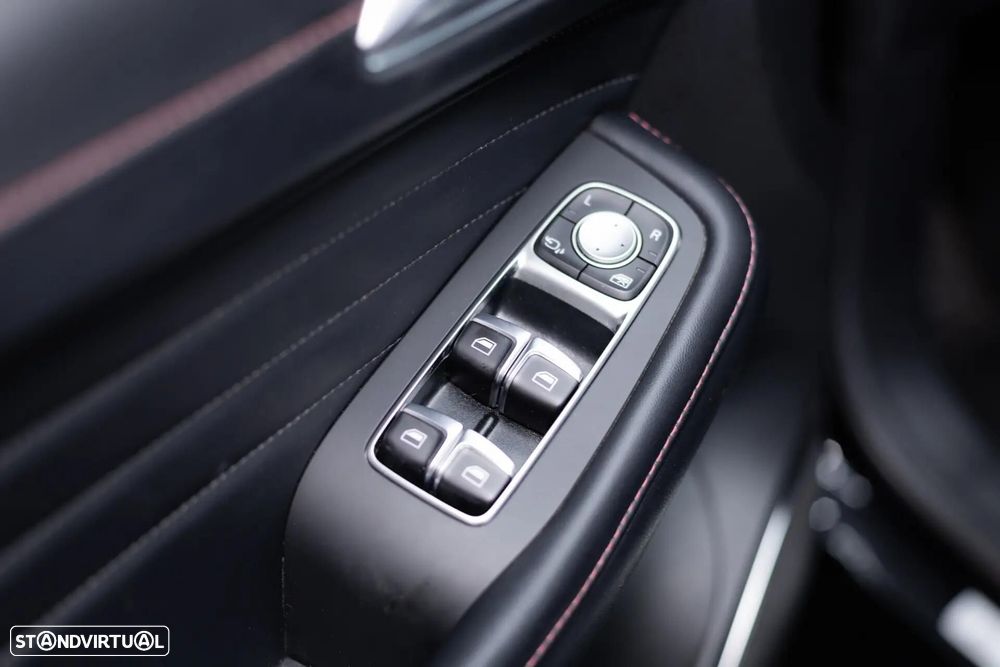 MG EHS 1.5 T-GDI Plug-in Hybrid Luxury - 34