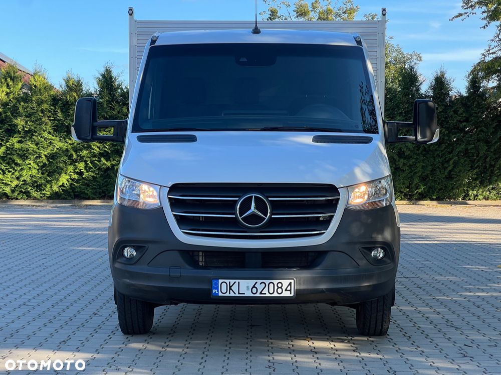 Mercedes-Benz Sprinter - 2