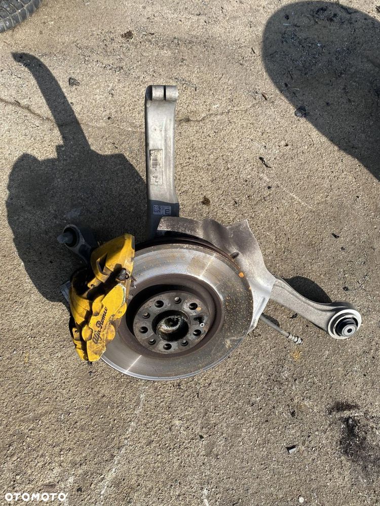 Alfa Romeo Stelvio zwrotnica prawa 00505415540 - 1