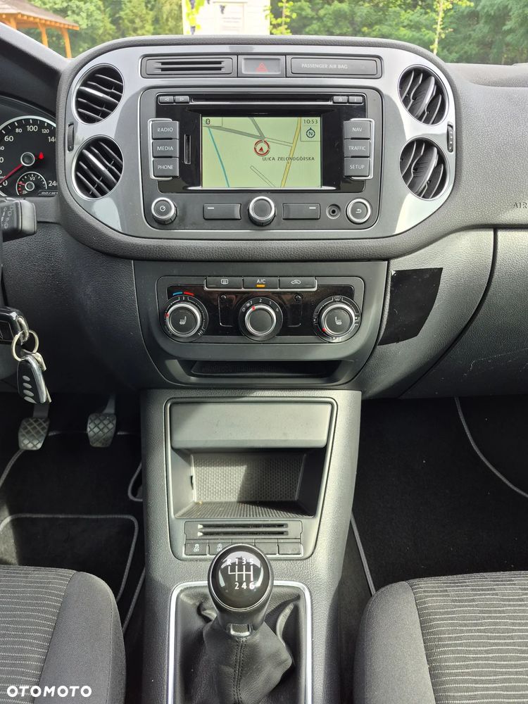 Volkswagen Tiguan 2.0 TDI DPF BlueMotion Technology Trend & Fun - 14