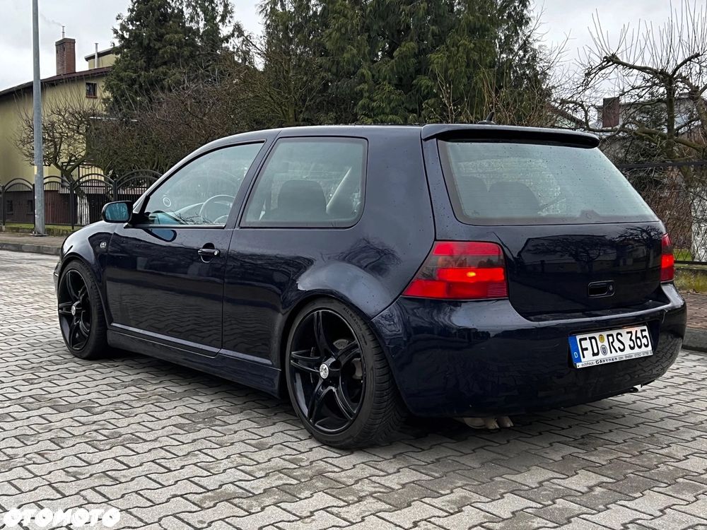 Volkswagen Golf - 3
