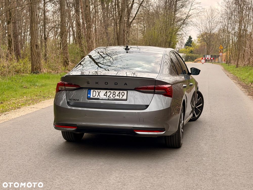 Skoda Octavia 1.5 TSI mHEV Sportline DSG - 3