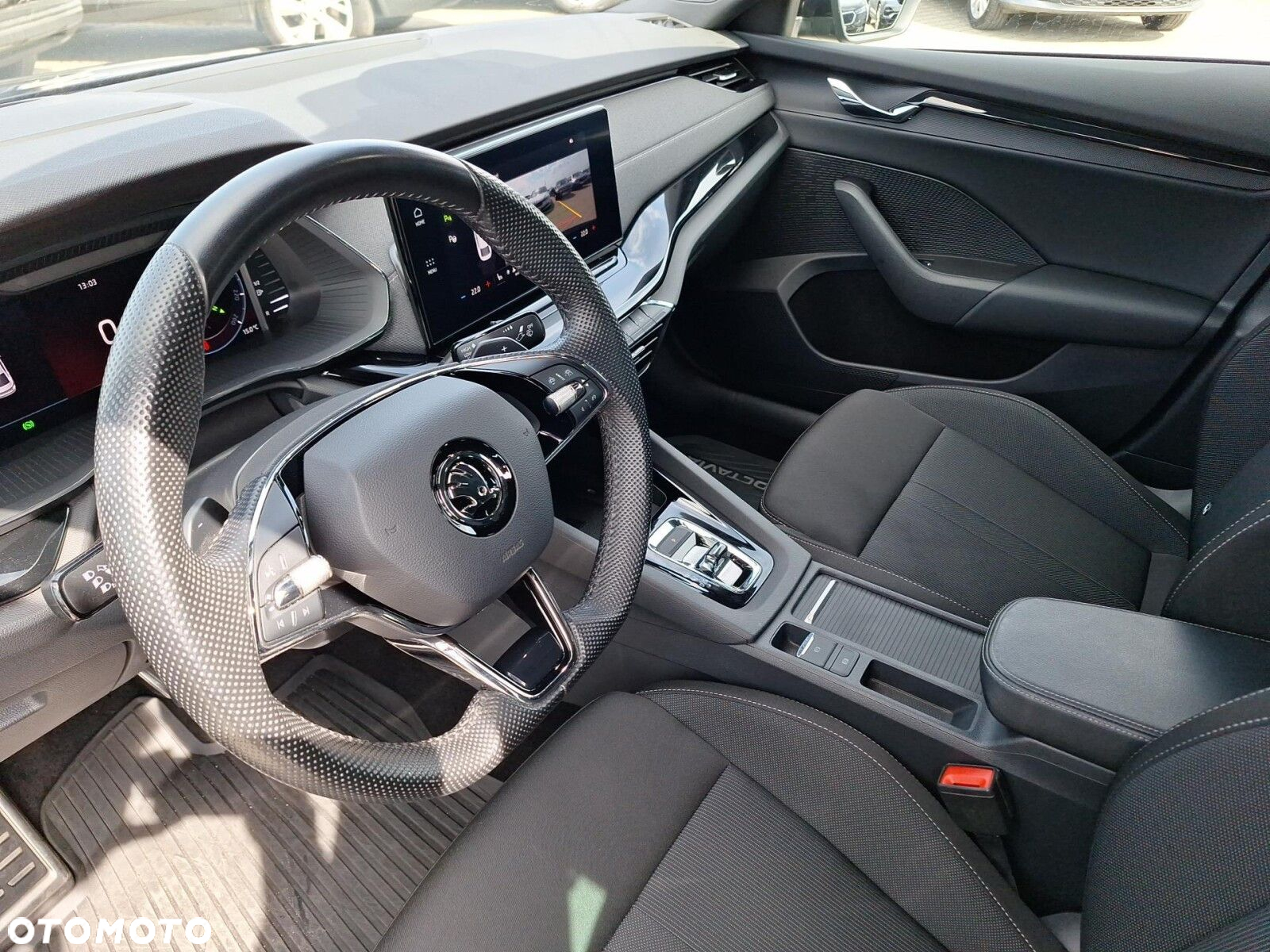 Skoda Octavia 2.0 TDI Sportline DSG - 17
