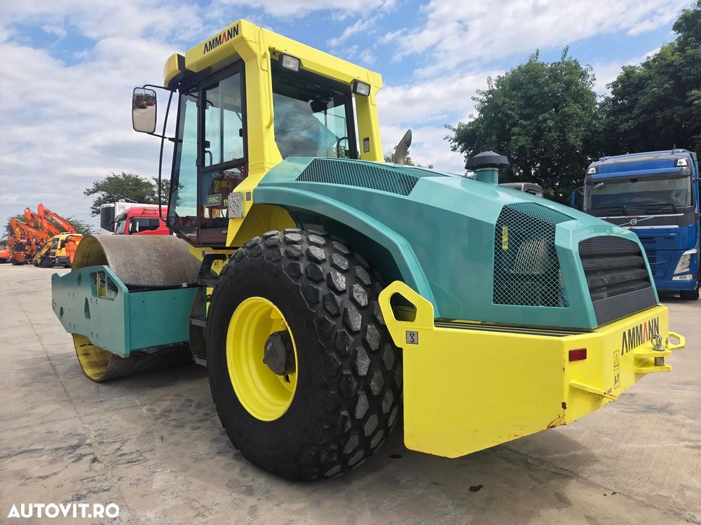 Ammann ASC110, 2018, 445h, Masa operationala 15tone, latime tambur 2,1m, lungime totala 5,7m, motor 115KW, posibilitate leasing 3 ani, STARE FOARTE BUNA-65.900 EUR+Tva - 2