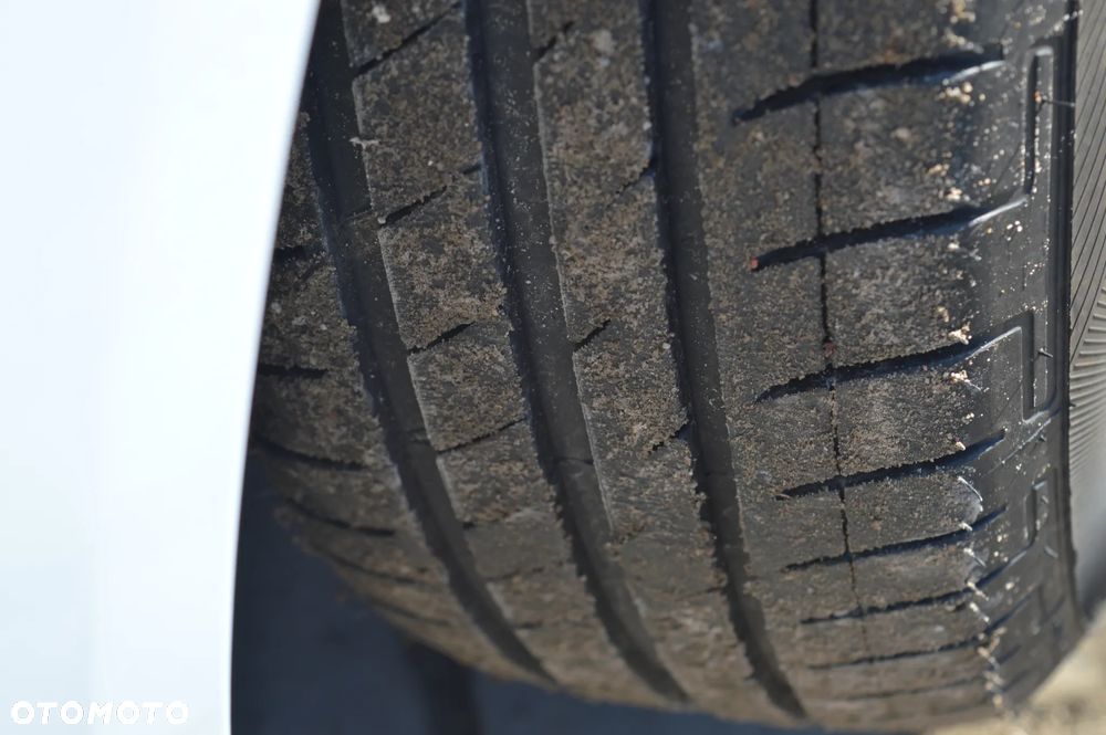 Ford Fiesta 1.6 TDCi DPF Ghia - 10