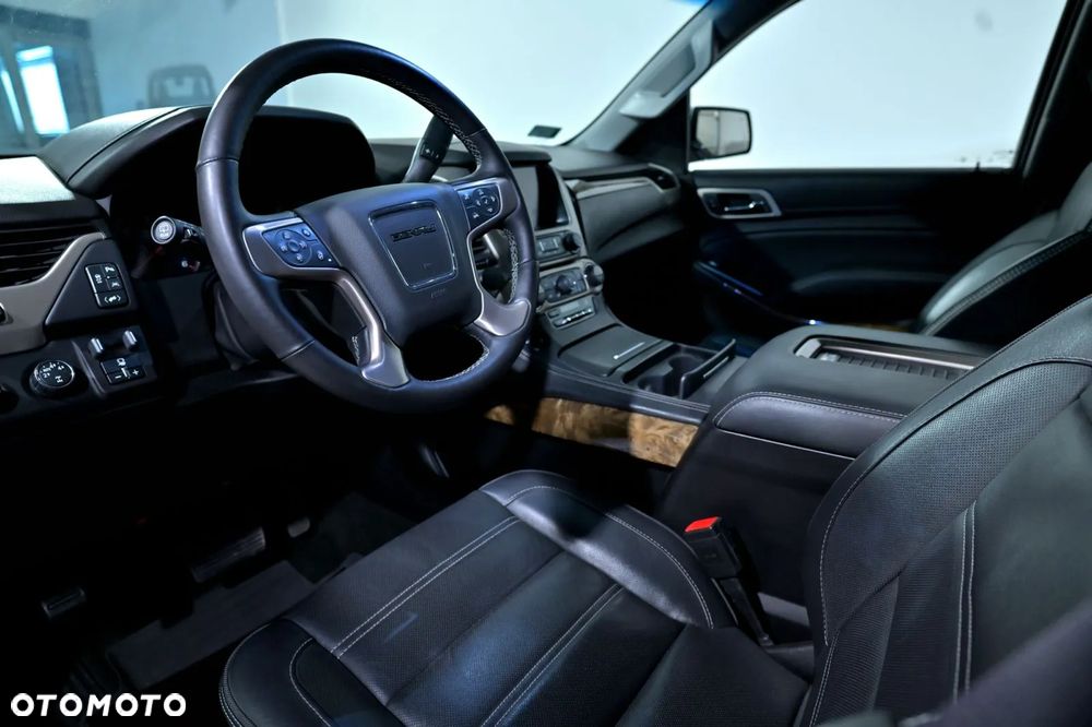 GMC Yukon - 13
