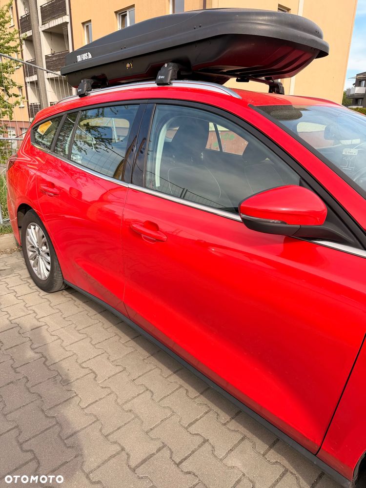 Ford Focus 2.0 EcoBlue Titanium - 3