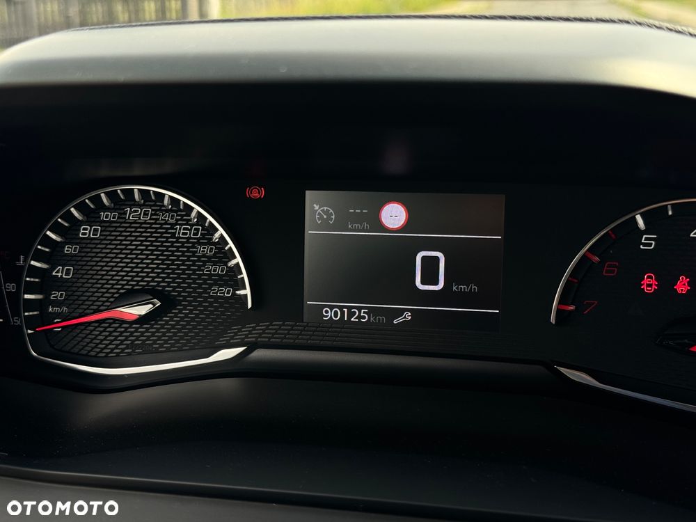 Peugeot 208 1.5 BlueHDi Allure S&S - 12
