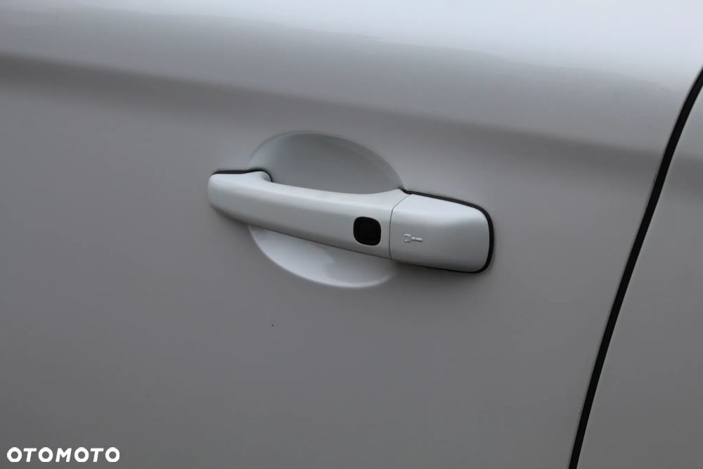 Volvo XC 60 T6 AWD Momentum - 9