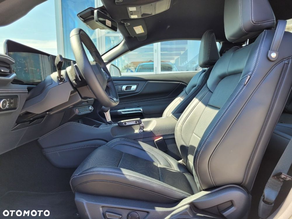 Ford Mustang - 15