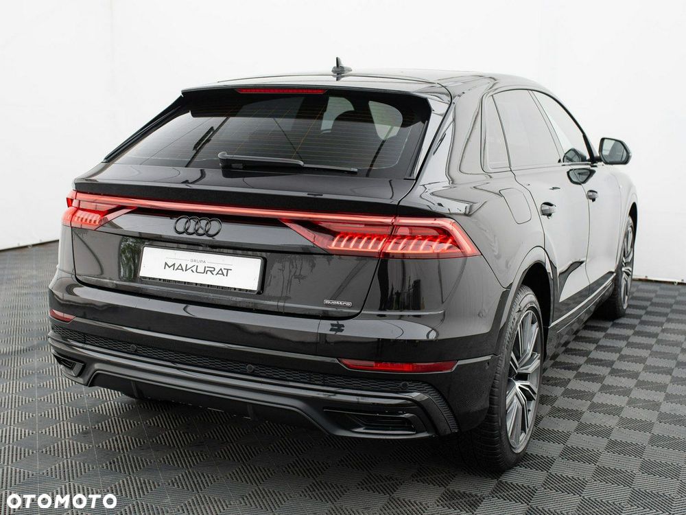 Audi Q8 - 6