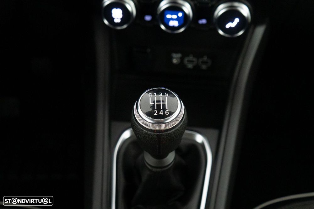 Renault Captur 1.0 TCe Techno - 25