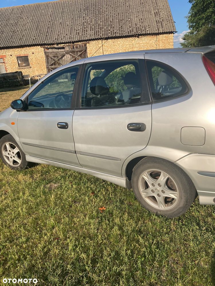 Nissan Almera - 8